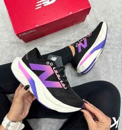 Newbalance Fuelcell Sc Elite V4 Sneakers