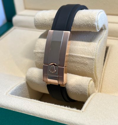 Rolex Yacht-master 37 Unworn Rose Gold Yacht-master 37mm 268655