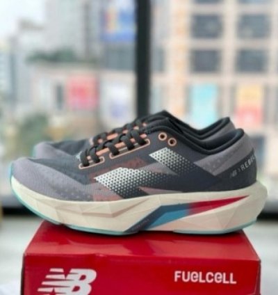 Newbalance Fuelcell Supercomp Elite V4 Sneakers