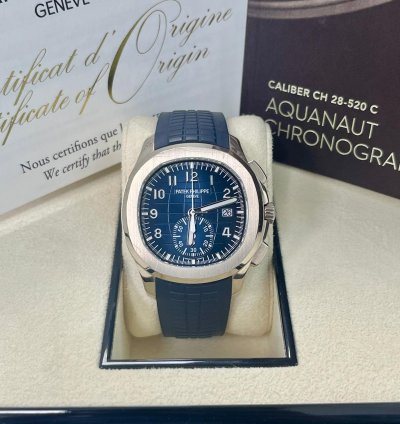 Patek Philippe Aquanaut 5968g Aquanaut Blue Dial 2021 - Excellent Condition