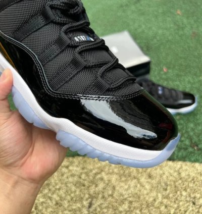 Air Jordan 11 Retro Low Space Jam