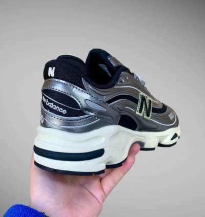 Newbalance M1000 Silver Metallic Running Shoes