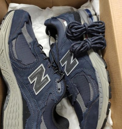 Newbalance Nb 2002r Protection Pack Navy Blue Running Shoes