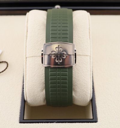 Patek Philippe Aquanaut 5968g-010
