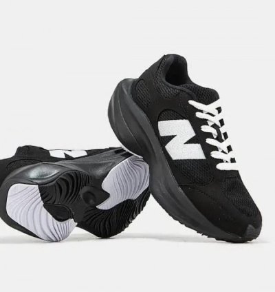 Newbalance Warped Runner Black White Running Shoes
