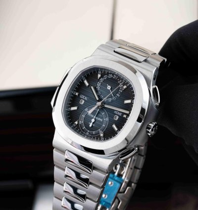 Patek Philippe Aquanaut 5990 1a-011