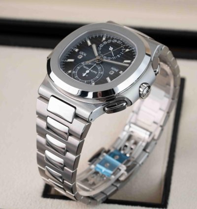 Patek Philippe Aquanaut 5990 1a-011