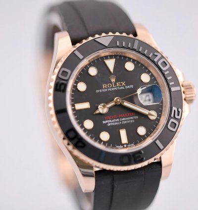 Rolex Yacht-master 40 2022 Rolex Rose Gold Oysterflex Yacht Master 40 126655