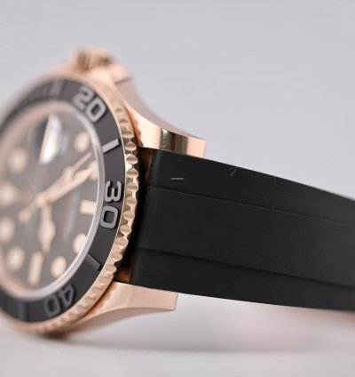 Rolex Yacht-master 40 2022 Rolex Rose Gold Oysterflex Yacht Master 40 126655
