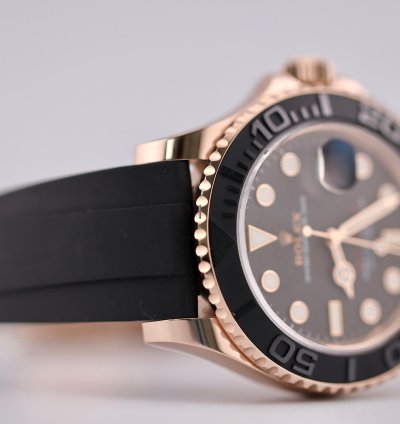Rolex Yacht-master 40 2022 Rolex Rose Gold Oysterflex Yacht Master 40 126655