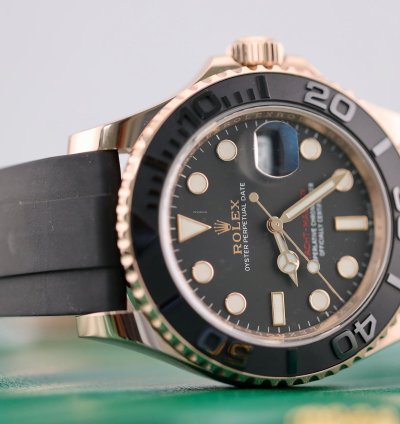 Rolex Yacht-master 40 2022 Rolex Rose Gold Oysterflex Yacht Master 40 126655