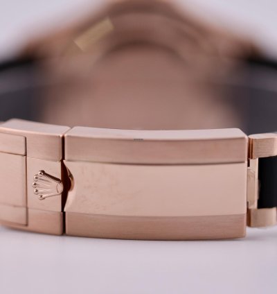 Rolex Yacht-master 40 2022 Rolex Rose Gold Oysterflex Yacht Master 40 126655
