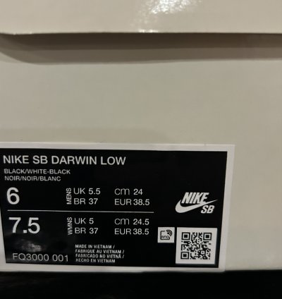 Supreme Nike Sb Darwin Low Black Size 6