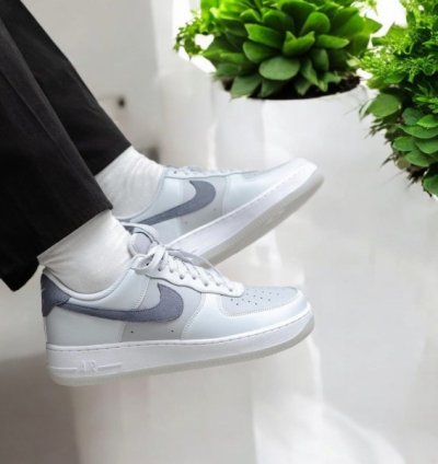 Nik E Air Force 1 Low Lv8 Pure Platinum Light Carbon Sneakers