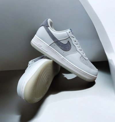 Nik E Air Force 1 Low Lv8 Pure Platinum Light Carbon Sneakers