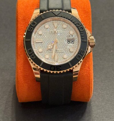 Rolex Yacht-master 40 40mm 18kt Everose Gold Rolex Oyster Perpetual Yacht-master