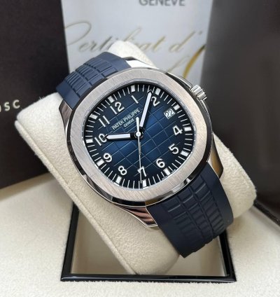 Patek Philippe Aquanaut Blue Full Set Italian Warranty