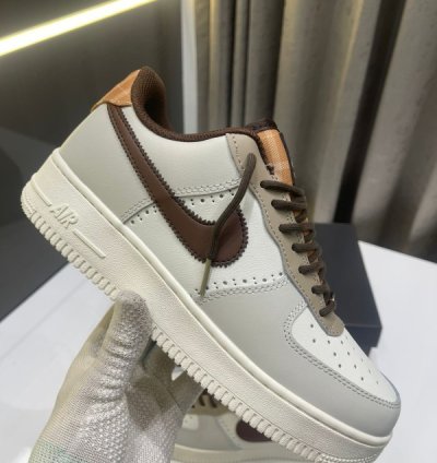 Nik E Air Force 1 Lv8 Brogue Wingtip Sneakers