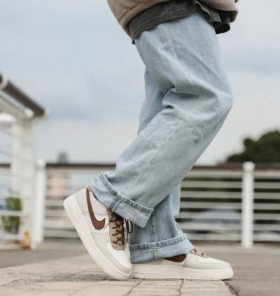 Nik E Air Force 1 Lv8 Brogue Wingtip Sneakers