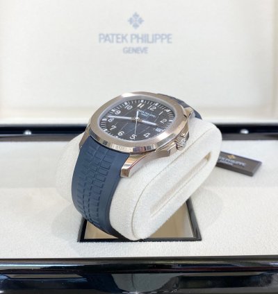 Patek Philippe Aquanaut Blue White Gold 2021 Full Set