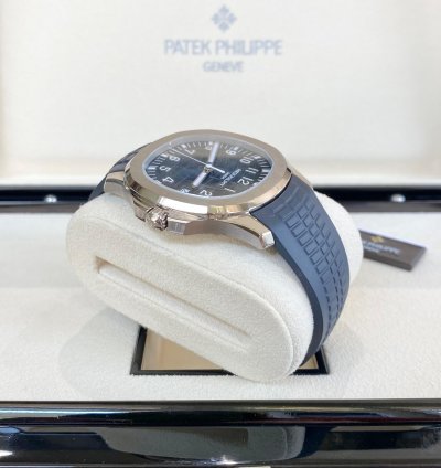 Patek Philippe Aquanaut Blue White Gold 2021 Full Set