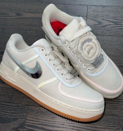 Nik E Air Force 1 X Travis Scott Sail Sneakers Semi Ua