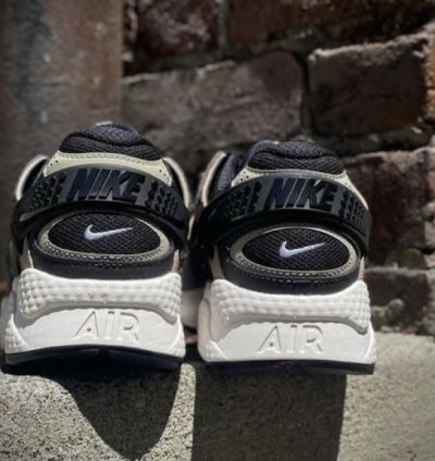 Nik E Air Huarache Runner Brown Running Shoes