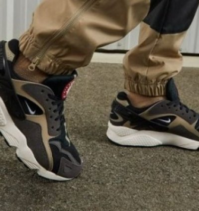 Nik E Air Huarache Runner Brown Running Shoes