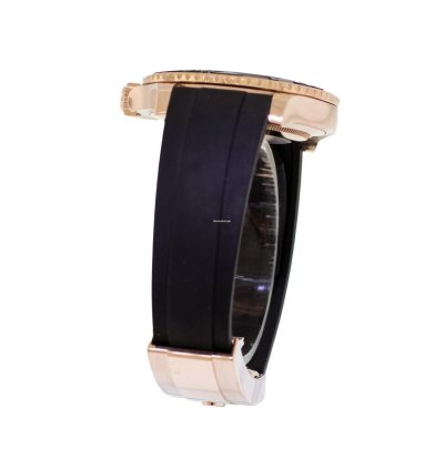 Rolex Yacht-master 40 40mm Rose Gold Black Dial Black Bezel 126655