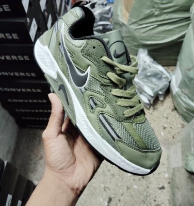 Nik E Air Jam Green Running Shoes