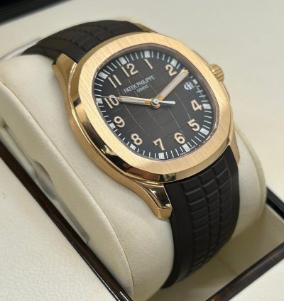 Patek Philippe Aquanaut Brown Dial - 18kt Rose Gold - Like New - Never Polished - Ref 5167r-001 - 2015