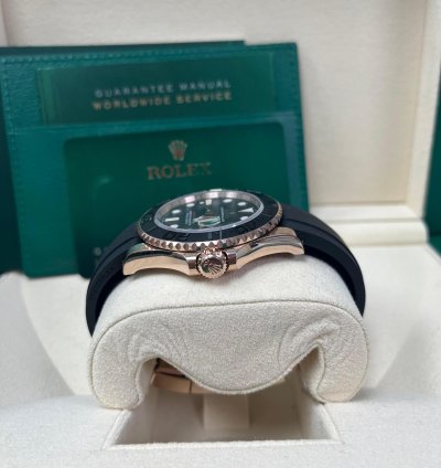 Rolex Yacht-master 40 40mm Rose Gold Black Dial Oysterflex Bracelet 126655