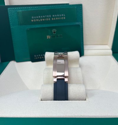 Rolex Yacht-master 40 40mm Rose Gold Black Dial Oysterflex Bracelet 126655