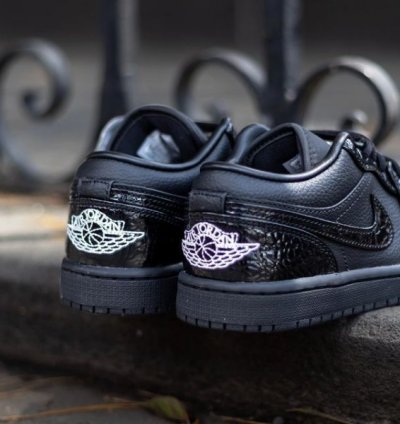 Nik E Air Jordan 1 Low Black Croc Basketball Sneakers