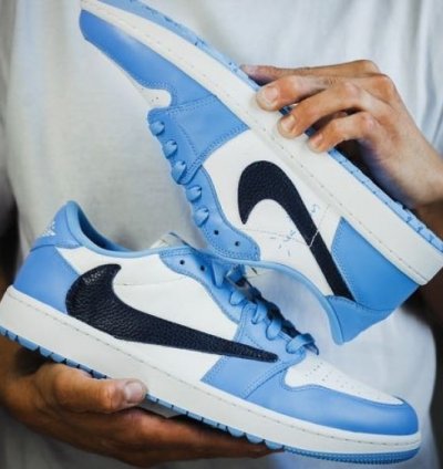 Nik E Air Jordan 1 Low X Og Sp Travis Scott University Sneakers