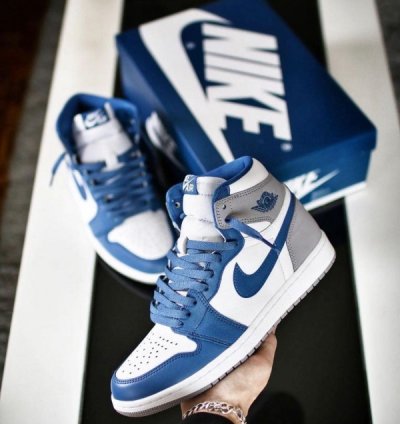 Nik E Air Jordan 1 True Blue Basketball Sneakers Semi Ua