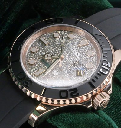Rolex Yacht-master 40 Mint Complete Set Yacht Master Diamond Pave Rose Gold Ceramic Black Strap 126655-0005