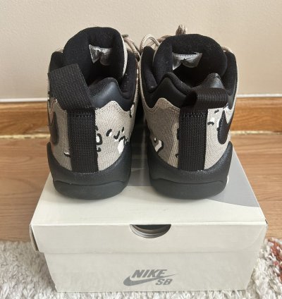 Nike Sb Darwin Low Supreme