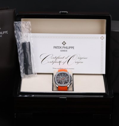 Patek Philippe Aquanaut Complete Set Mint 42mm Chrono Stainless Black Dial Orange 5968a 001