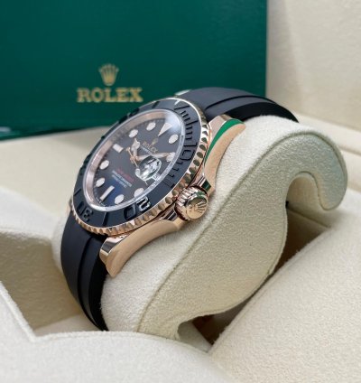 Rolex Yacht-master 40 New Yacht-master 126655 40mm Rose Gold Black Rubber Oysterflex Strap