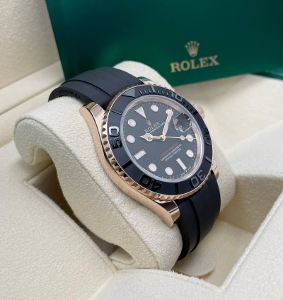 Rolex Yacht-master 40 New Yacht-master 126655 40mm Rose Gold Black Rubber Oysterflex Strap