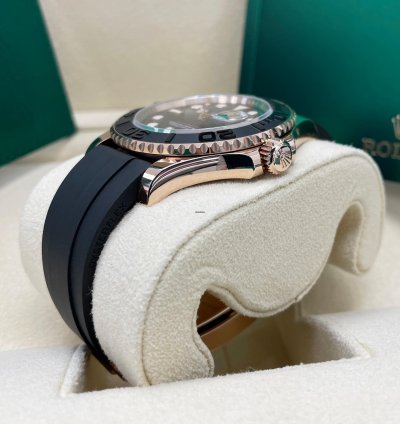 Rolex Yacht-master 40 New Yacht-master 126655 40mm Rose Gold Black Rubber Oysterflex Strap