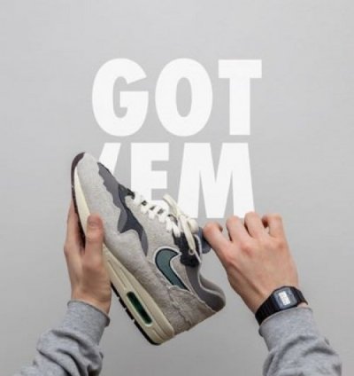 Nik E Air Max 1 Protection Pack Running Shoes