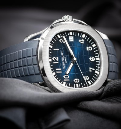 Patek Philippe Aquanaut Full Set 5168g-001 42 2mm White Gold Blue Dial
