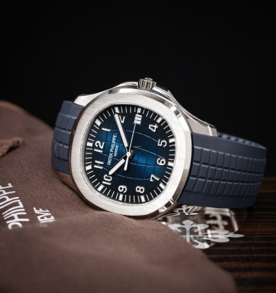 Patek Philippe Aquanaut Full Set 5168g-001 42 2mm White Gold Blue Dial