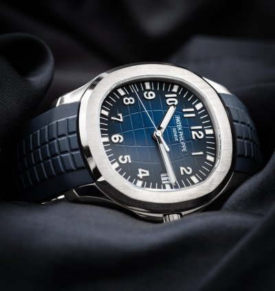 Patek Philippe Aquanaut Full Set 5168g-001 42 2mm White Gold Blue Dial
