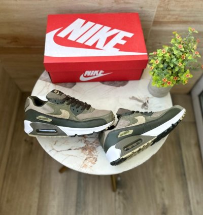 Nik E Air Max 90 Olive Green Running Shoes