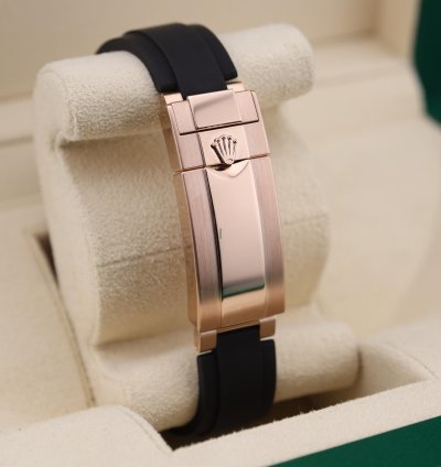 Rolex Yacht-master 40 Rose Gold 126655 Oysterflex Unworn