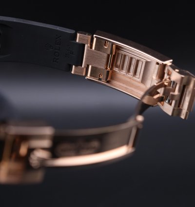 Rolex Yacht-master 40 Rose Gold 126655 Oysterflex Unworn