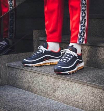 Nik E Air Max 97 Reflex Running Shoe